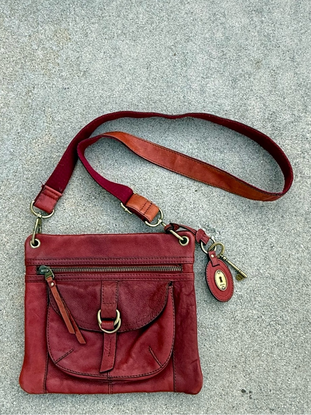 Fossil Leather Crossbody Bag red quiet luxury preloved 10.5 x9.75